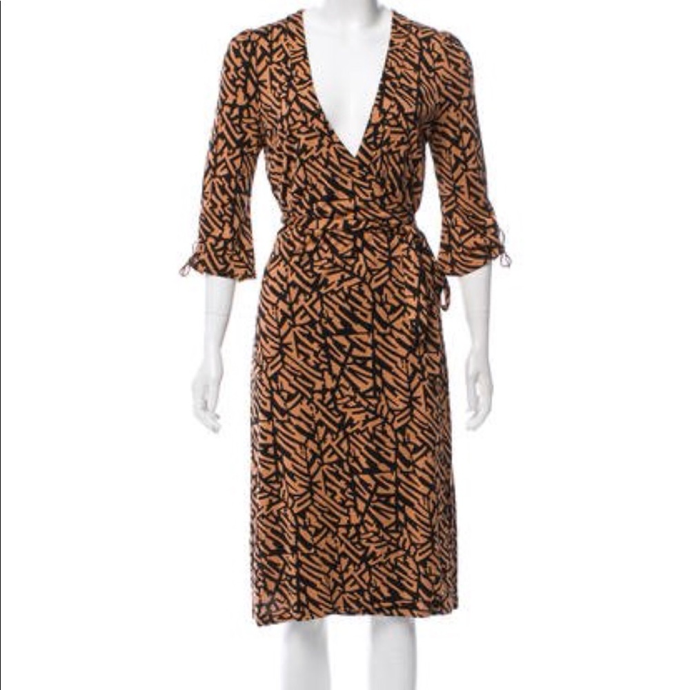 Diane Von Furstenberg Silk Tigerlily Wrap Dress 10